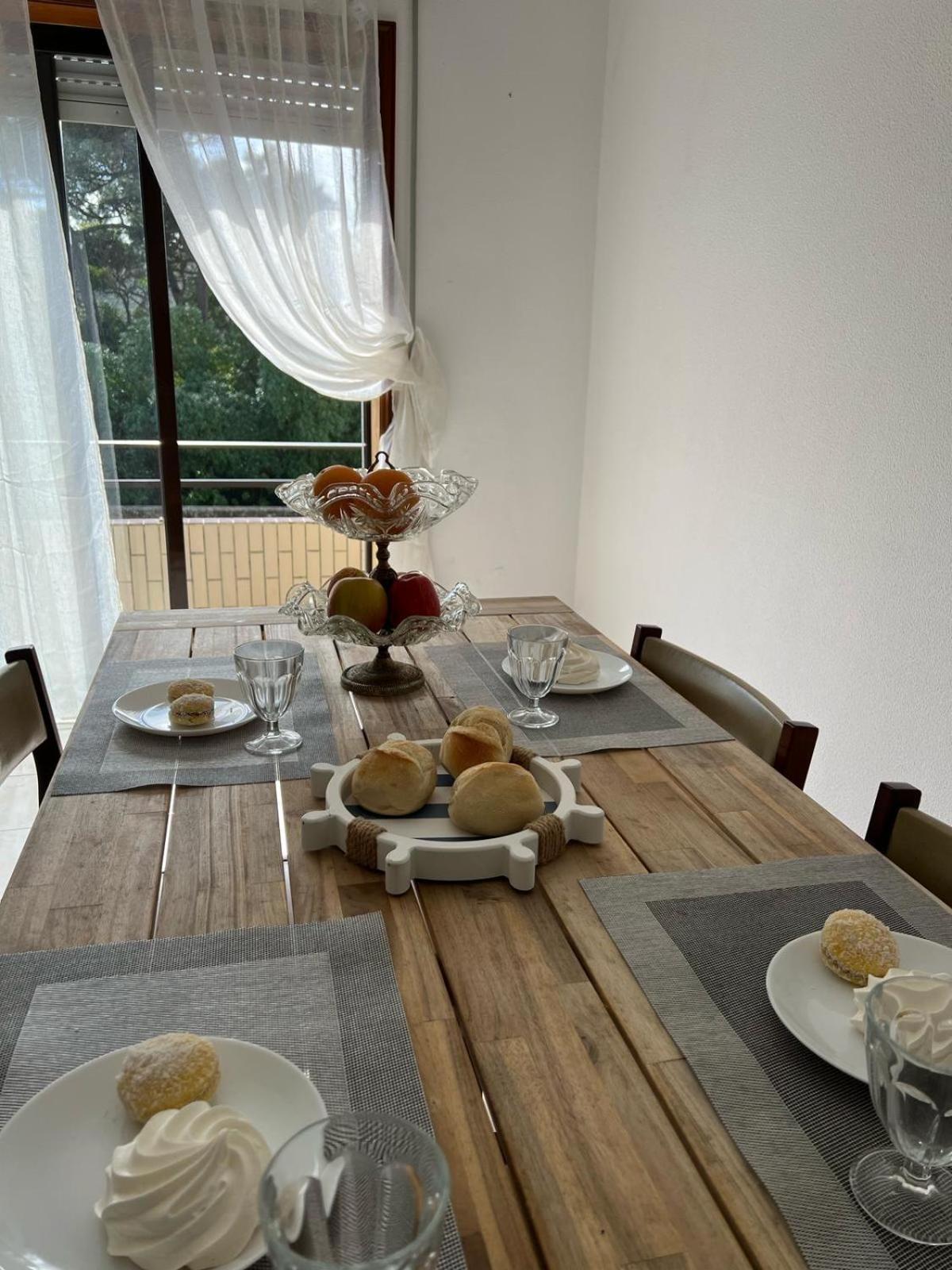 Lovely 2 Bedroom Apartment 100M From The Beach Вила ду Конде Екстериор снимка